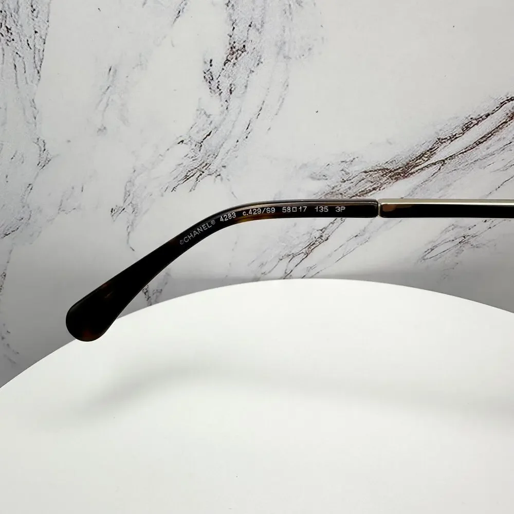 New CHANEL Sunglasses - Picture 7 of 16